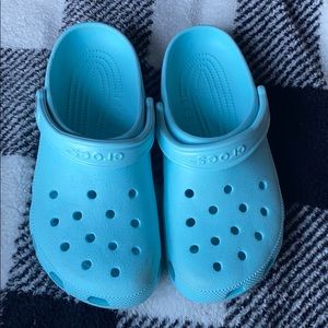 sky blue crocs